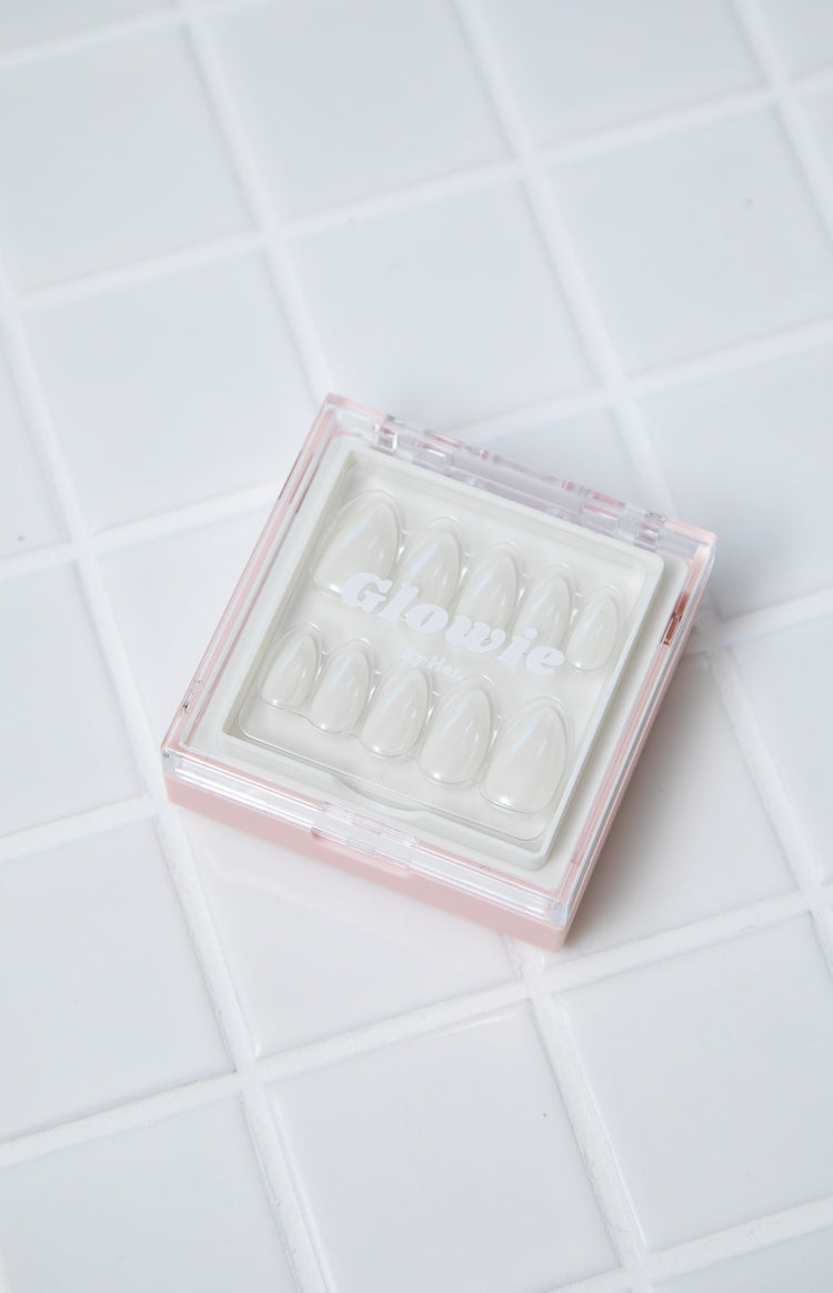 Glowie Born Dreamer White Chrome Nail Palette